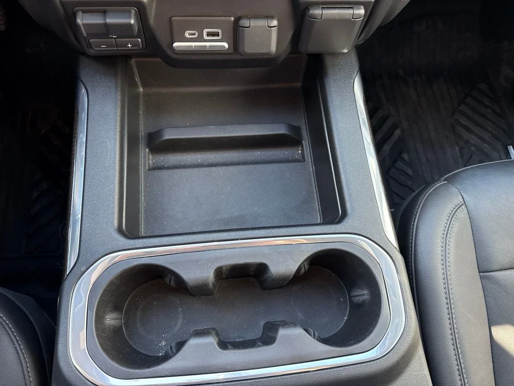 Used 2021 Pearl Chevrolet LT Trail Boss image 20