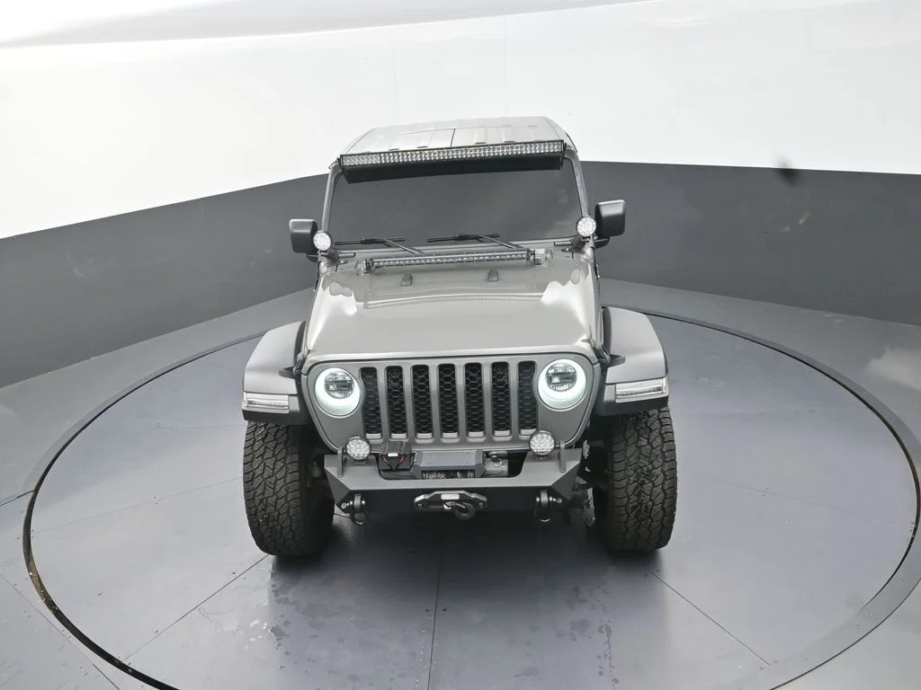 Used 2020 Gray Jeep Sport image 14