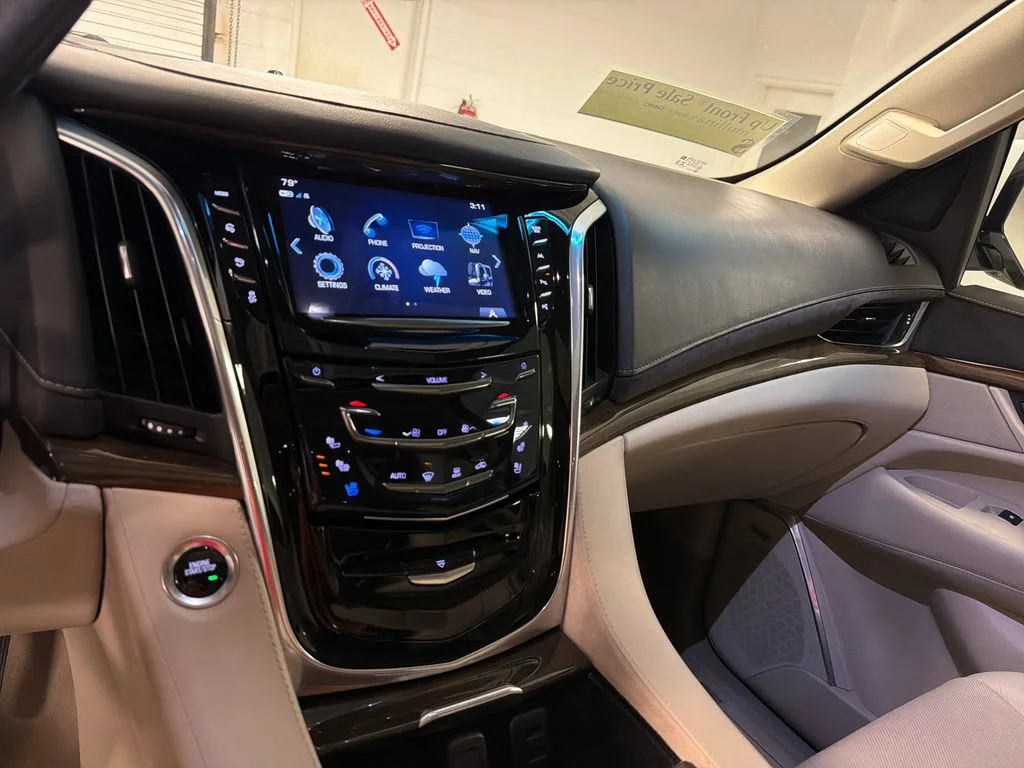 2019 Cadillac Escalade Premium Luxury - Photo 40