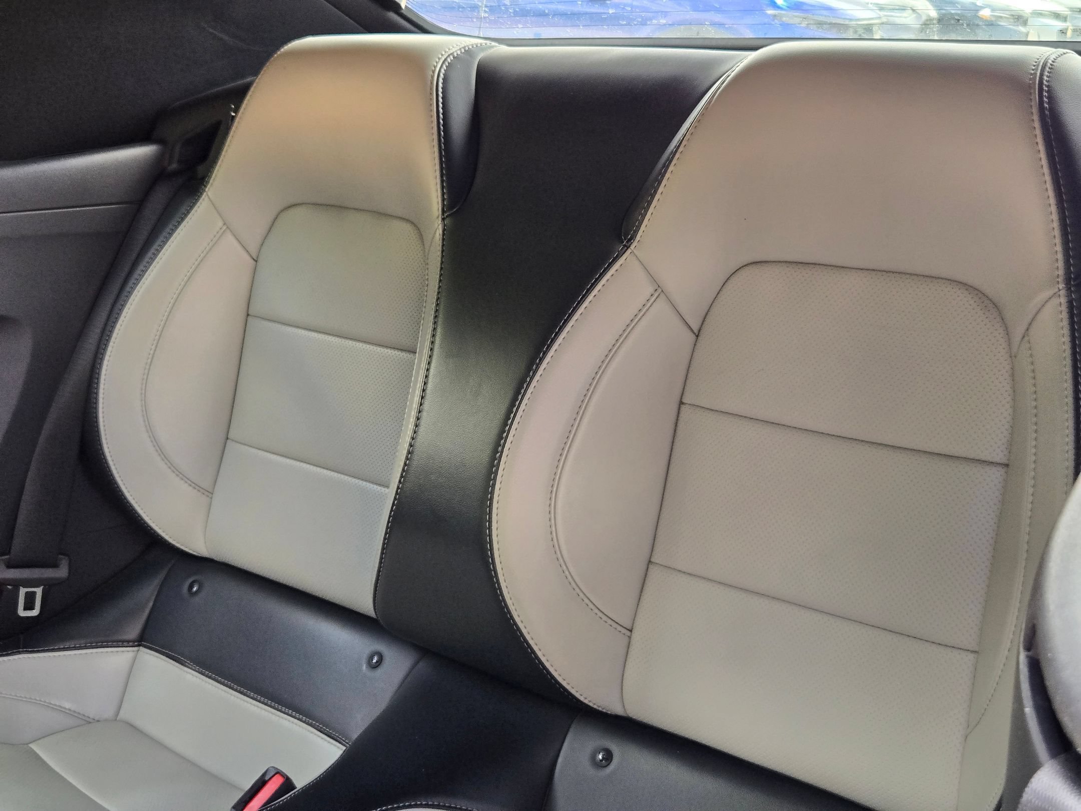 Used 2024 Silver Ford EcoBoost Premium image 13