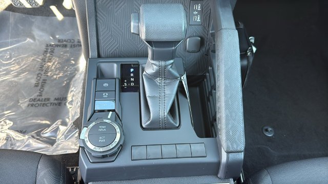 Used 2025 Underground Toyota SR5 image 24
