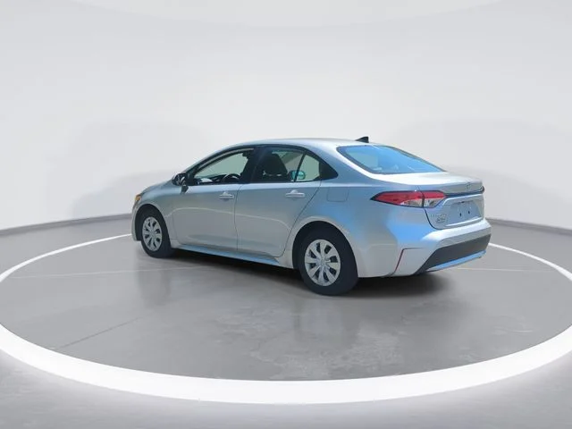 Used 2022 Silver Toyota L image 6