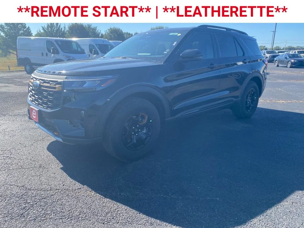 New 2026 Agate Black Metallic Ford Tremor® image 3