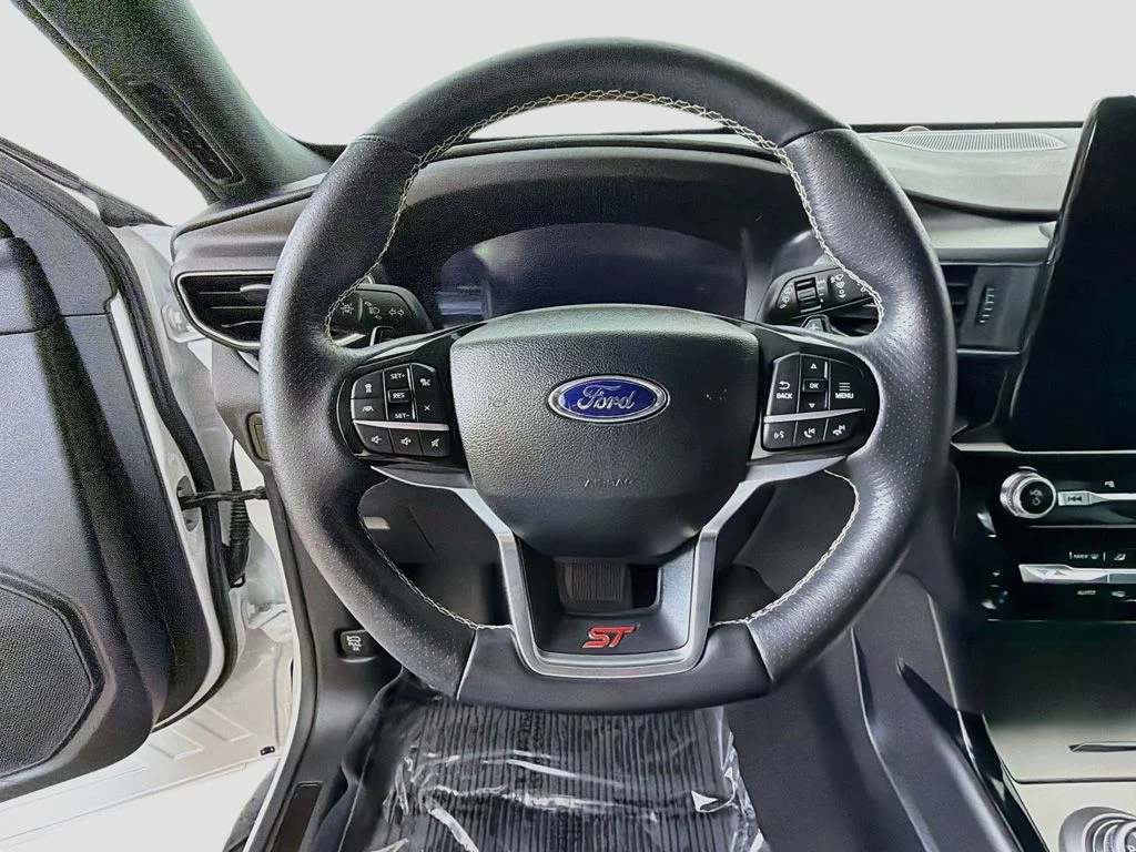 Used 2023 Star White Ford ST image 38
