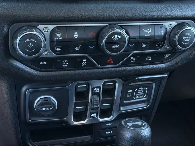 Used 2024 Red Jeep Sport S image 25