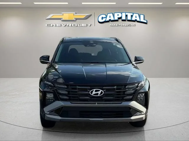 Used 2025 Black Hyundai SEL Convenience image 8