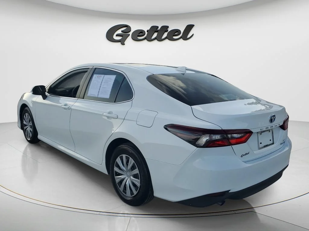 Used 2022 White Toyota LE Hybrid image 7