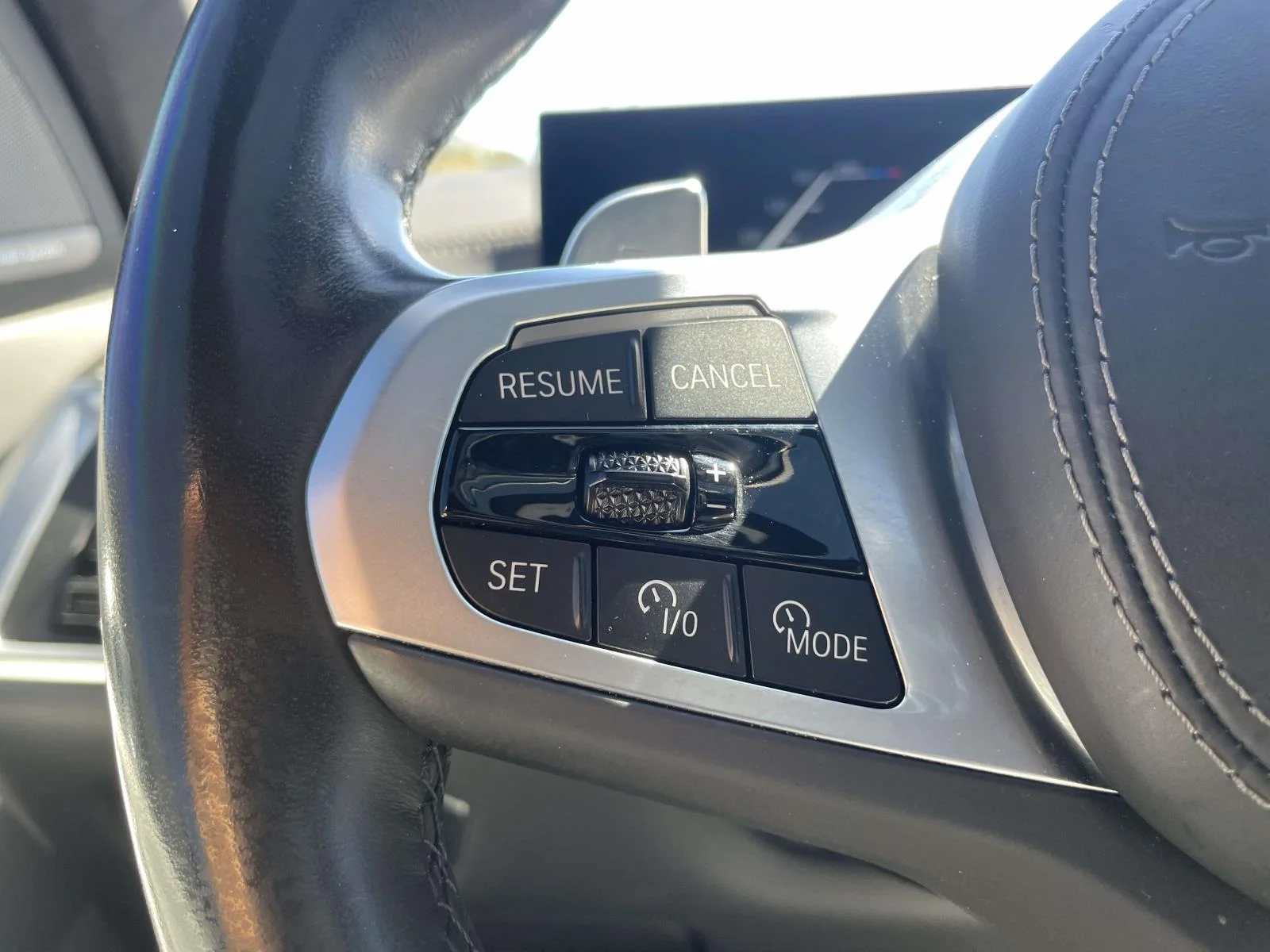 Used 2023 Skyscraper Grey Metallic BMW xDrive40i image 14