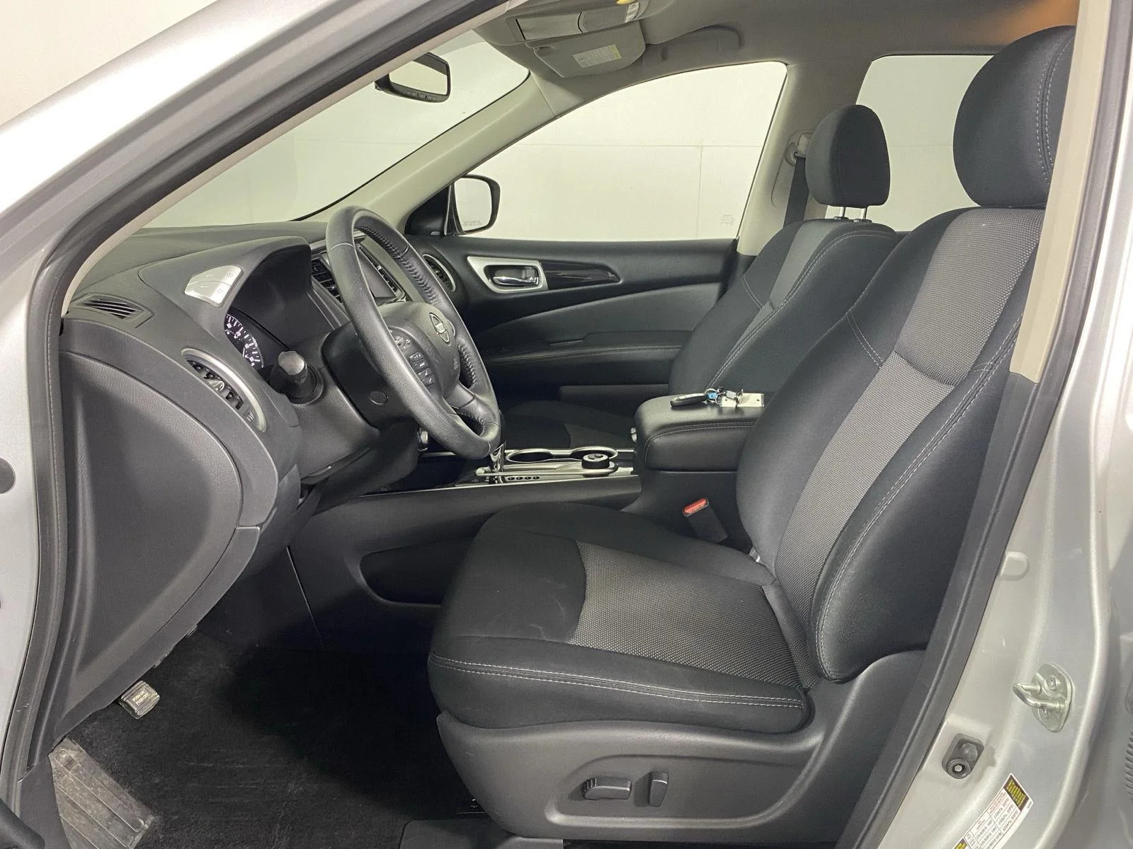 Used 2019 Brilliant Silver Metallic Nissan SV image 12
