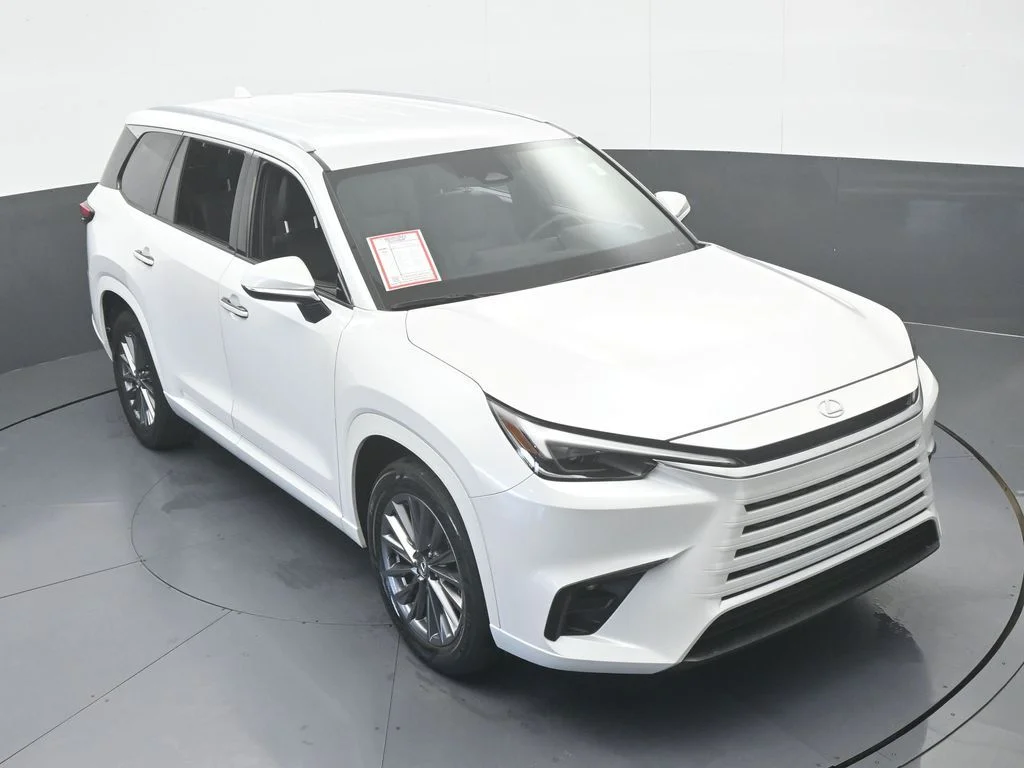 Used 2024 White Lexus 350 Premium image 53
