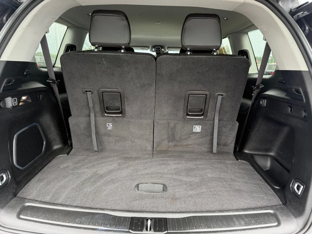 Used 2022 Gray Jeep Limited image 18