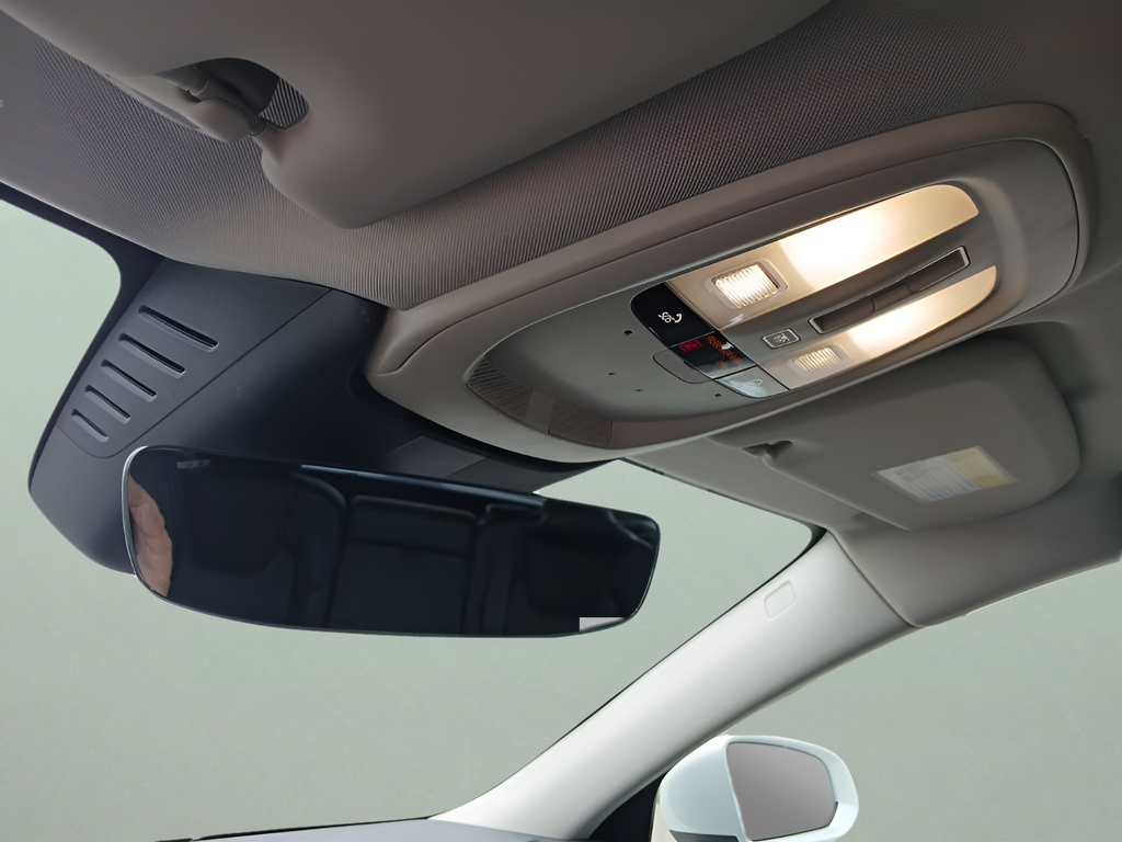 2025 Volvo V60 Cross Country Plus - Photo 24