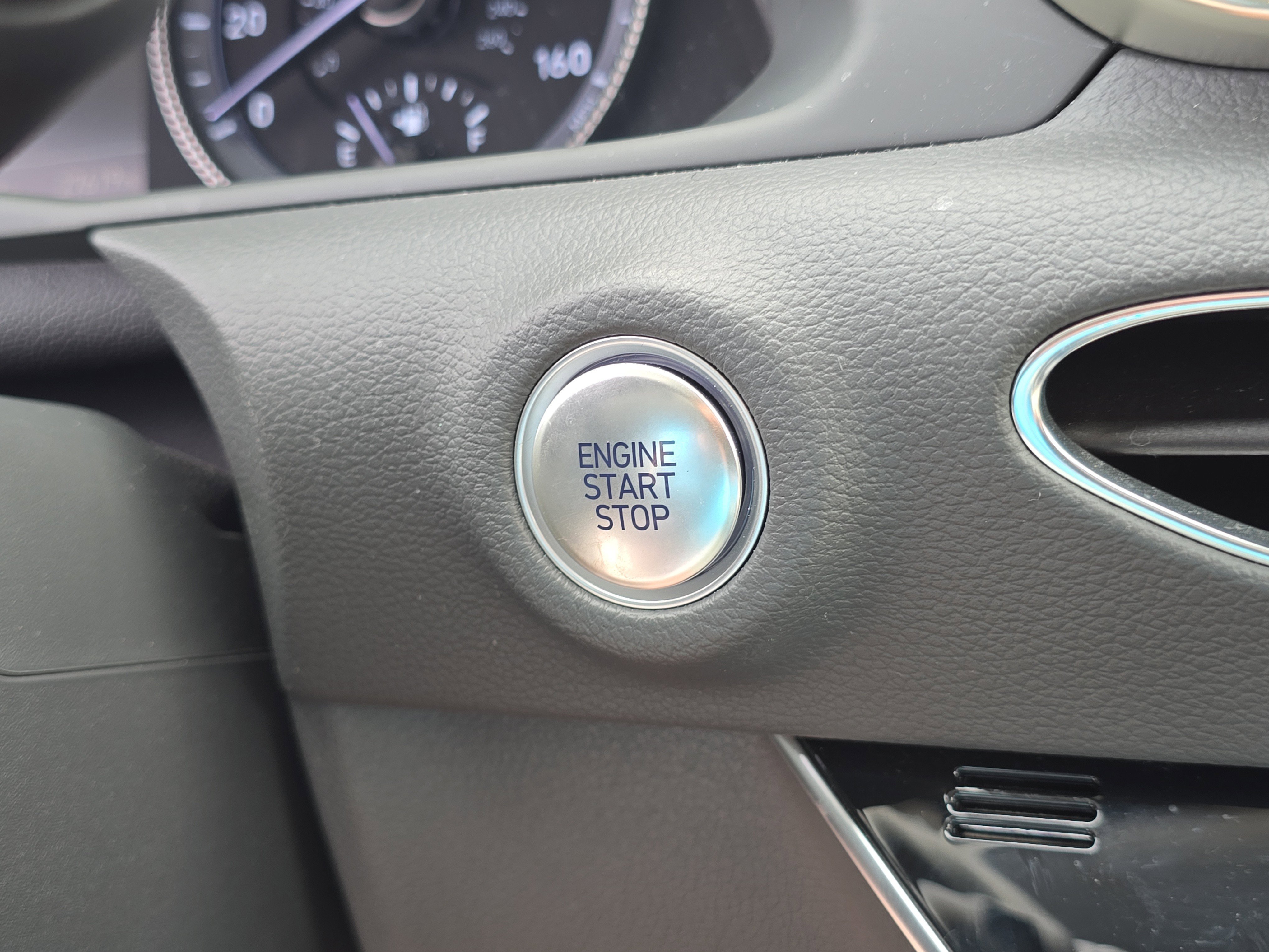 Used 2021 Shimmering Silver Pearl Hyundai SEL image 28