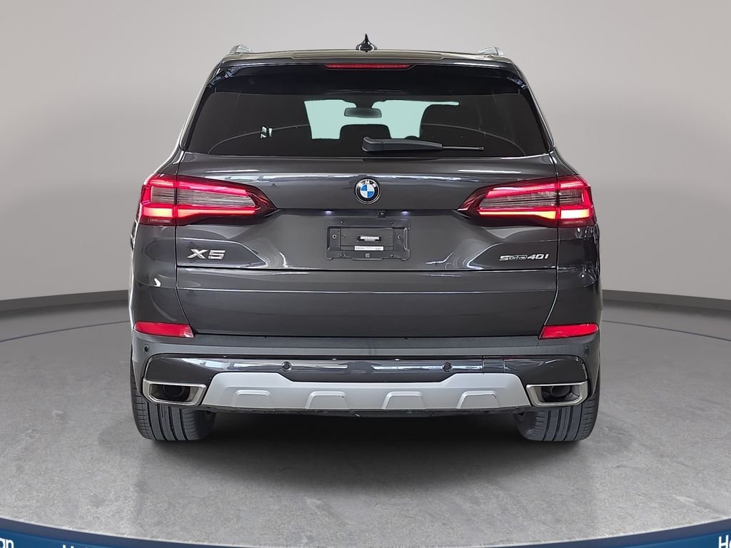Certified Used 2023 Dark Graphite Metallic BMW sDrive40i image 8