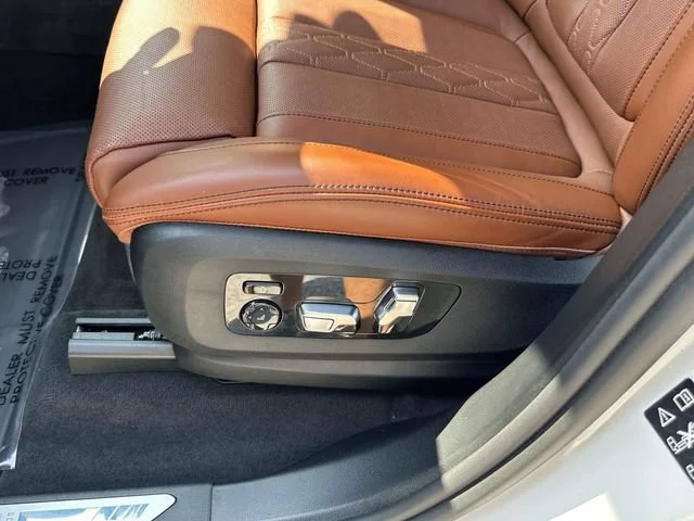 Certified Used 2025 Mineral White BMW M60i image 29