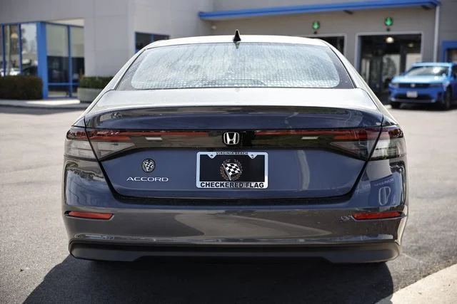 New 2026 Meteorite Gray Metallic Honda SE image 11