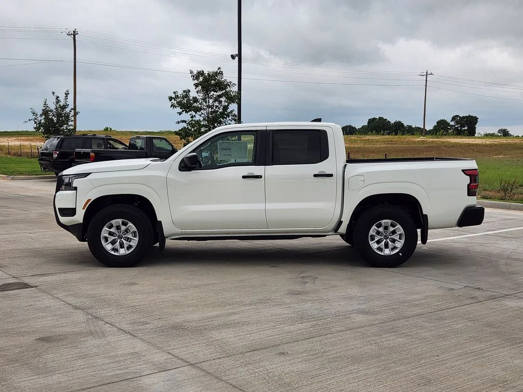 New 2026 Glacier White Nissan Crew Cab S image 3