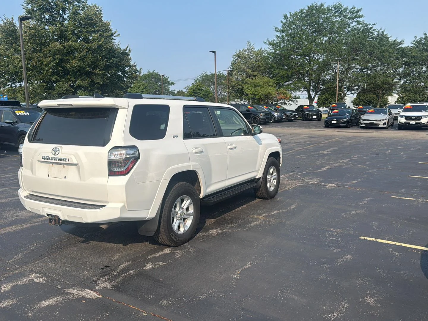 Used 2022 White Toyota SR5 Premium image 7