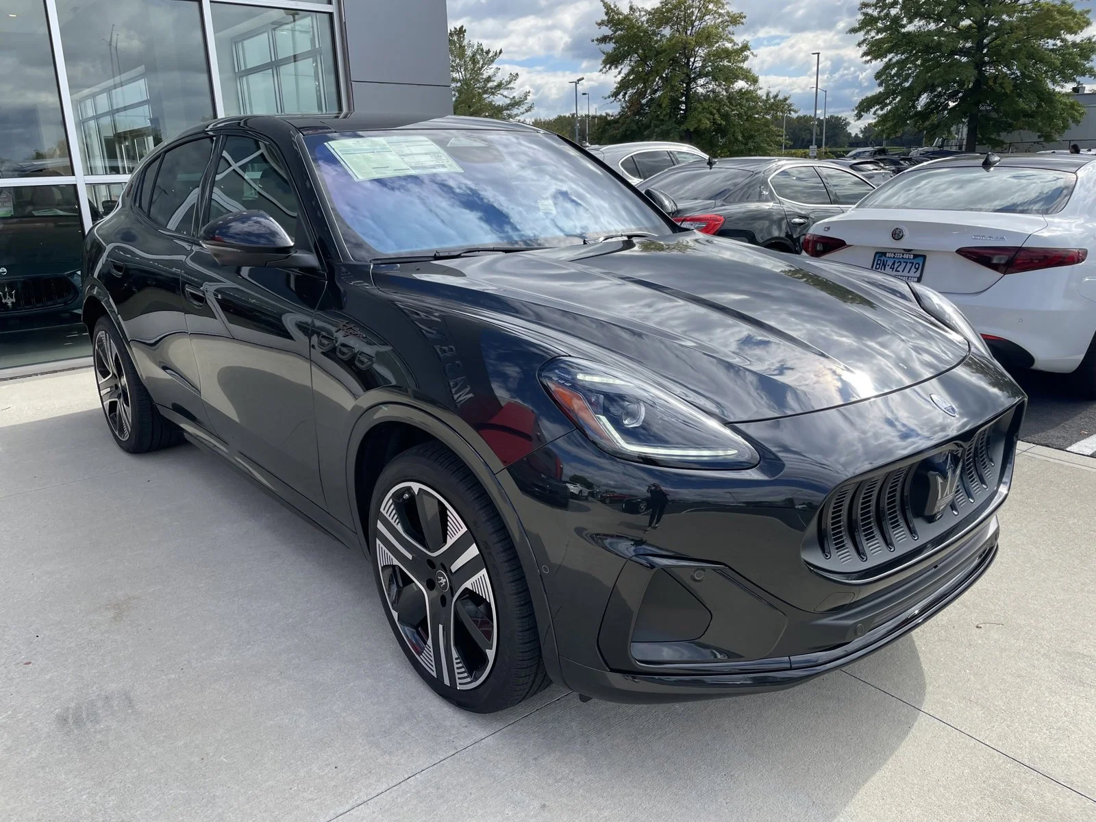 New 2025 NERO TEMPESTA Maserati  image 4