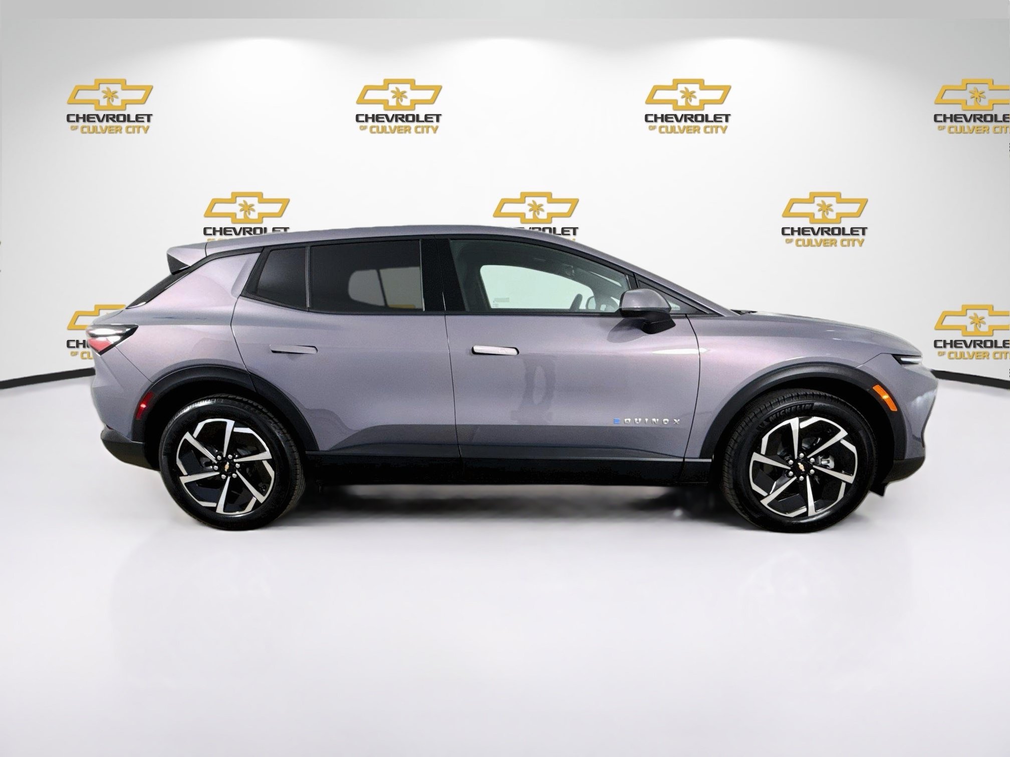 Used 2026 Galaxy Gray Metallic Chevrolet LT image 9