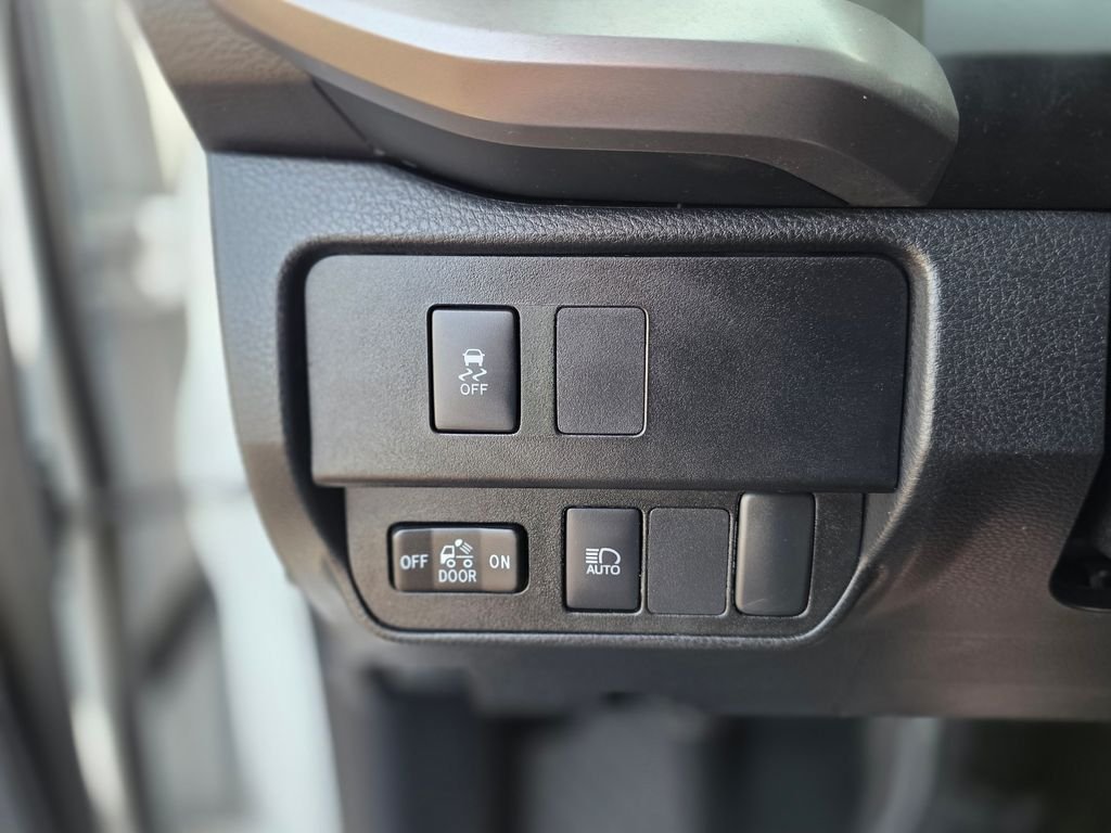 2023 Toyota Tacoma SR5 - Photo 36
