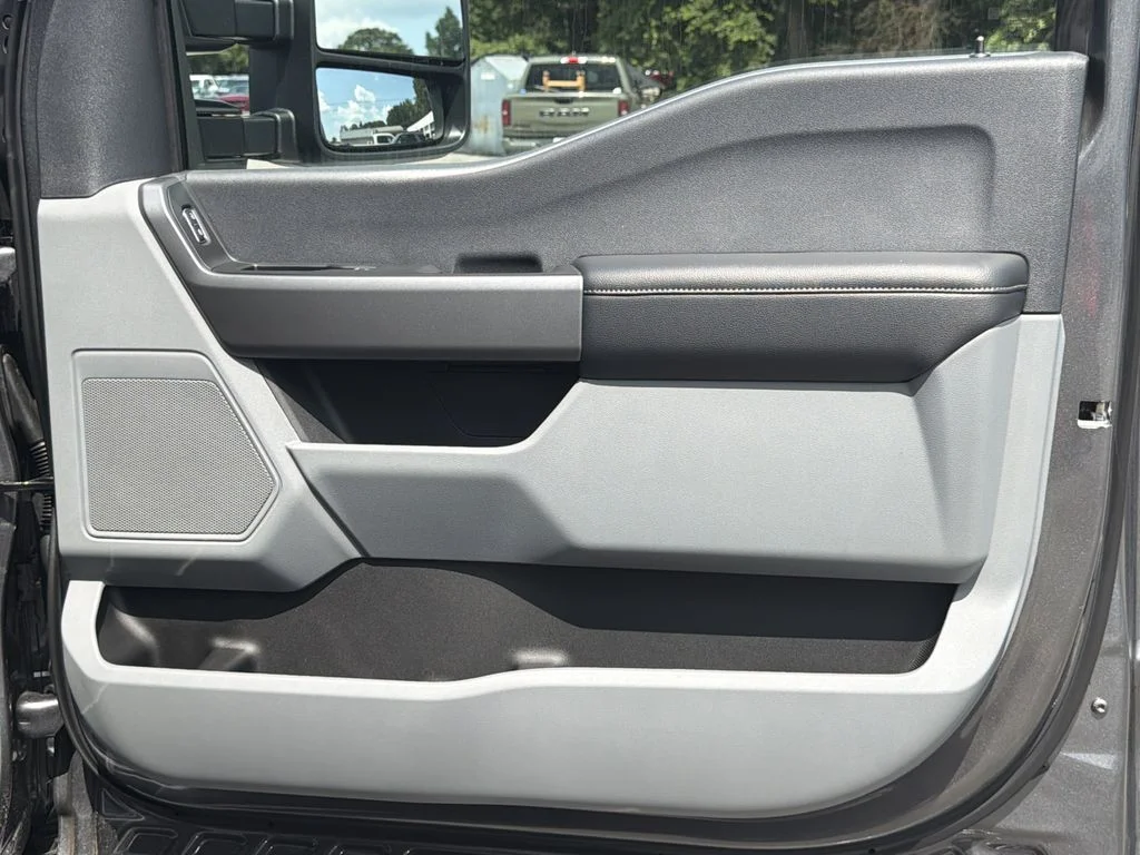 New 2026 Gray Ford XL image 10
