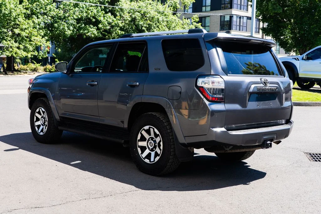Used 2020 Gray Toyota SR5 image 4