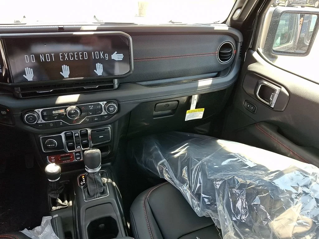 New 2026 Black Clearcoat Jeep Rubicon X image 12