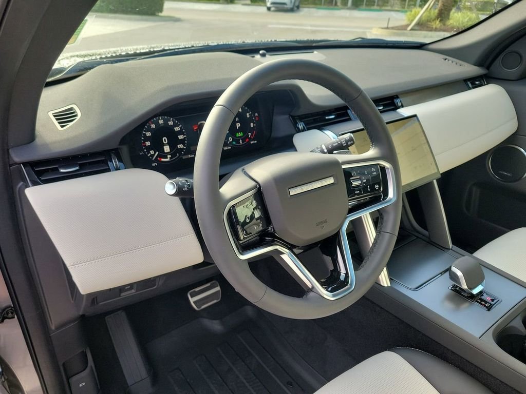 2025 Land Rover Discovery Sport Dynamic SE - Photo 25