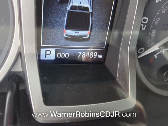 Used 2022 White Toyota SR5 image 29