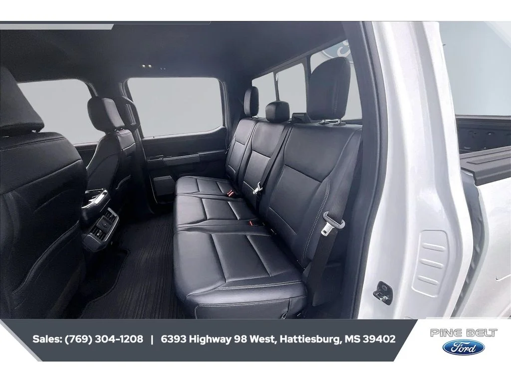 New 2026 Oxford White Ford XLT image 20