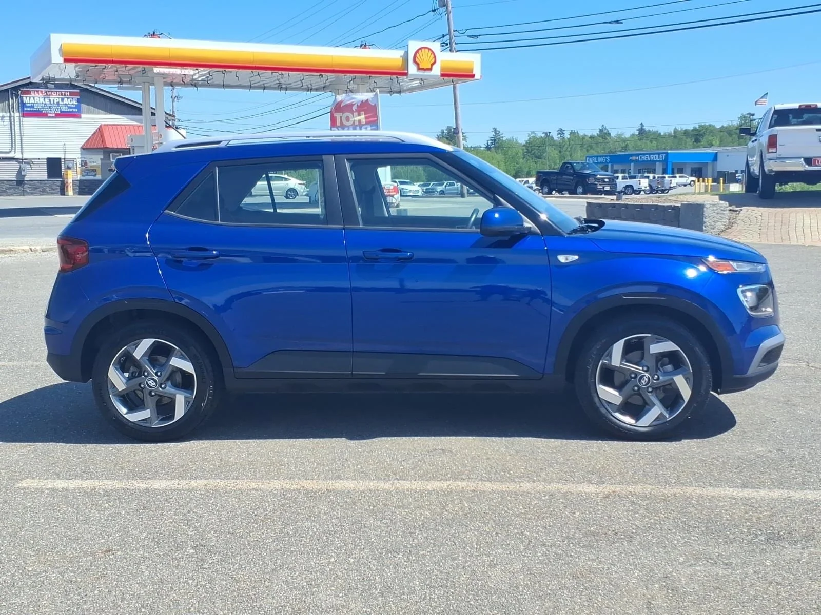 Used 2025 Intense Blue Hyundai SEL image 4