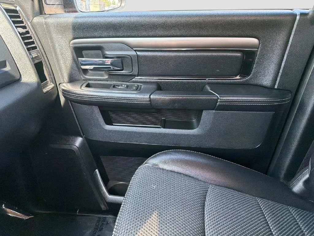 Used 2016 Red Ram Sport image 23