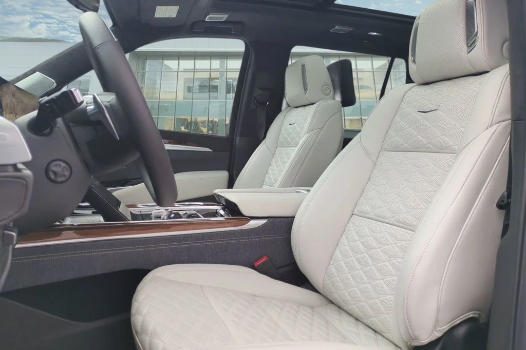 2026 Cadillac Escalade Platinum Sport - Photo 12