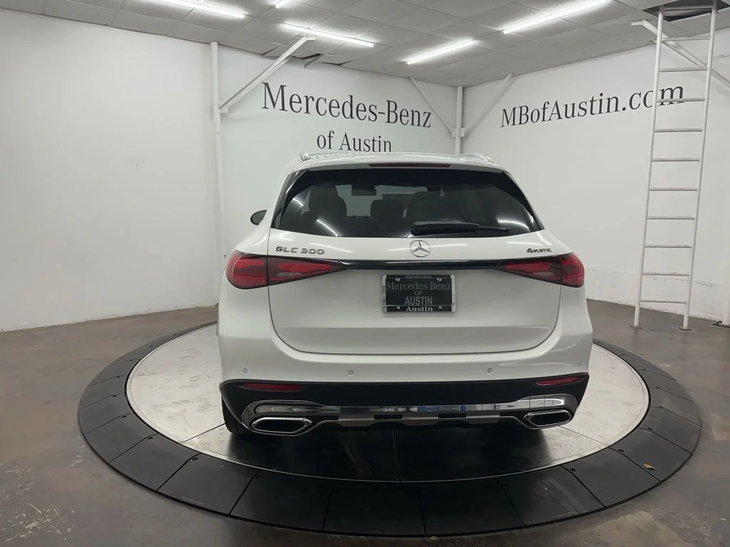 Used 2026 White Mercedes-Benz GLC 300 image 6