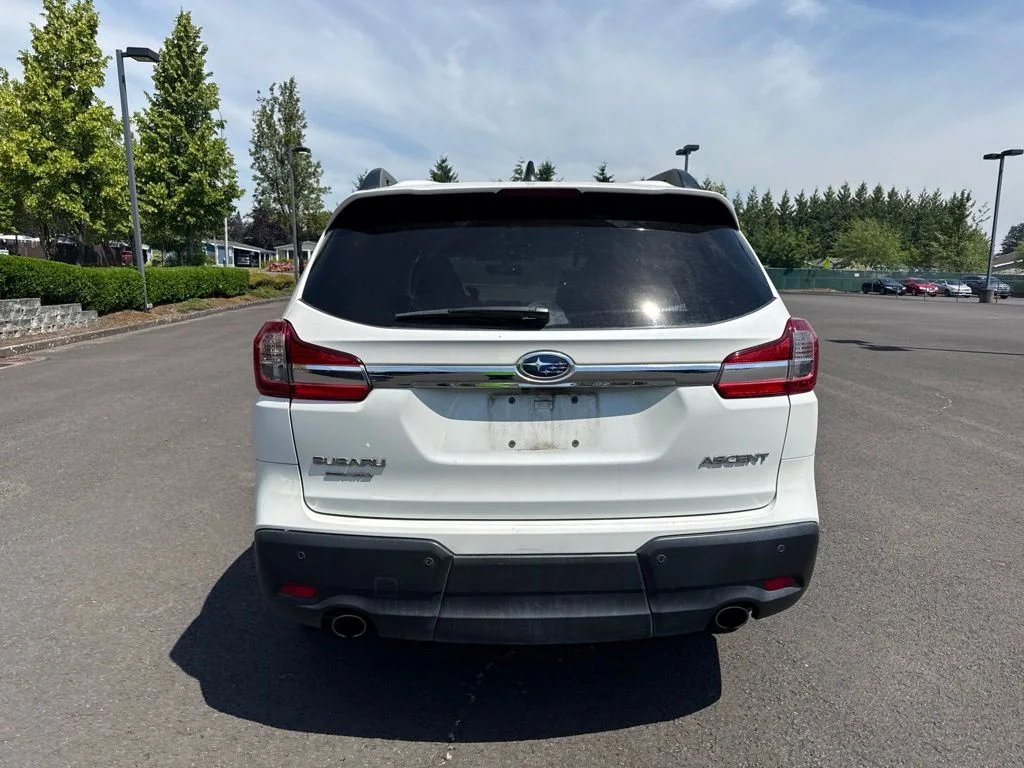 Used 2022 Crystal White Pearl Subaru Premium image 6