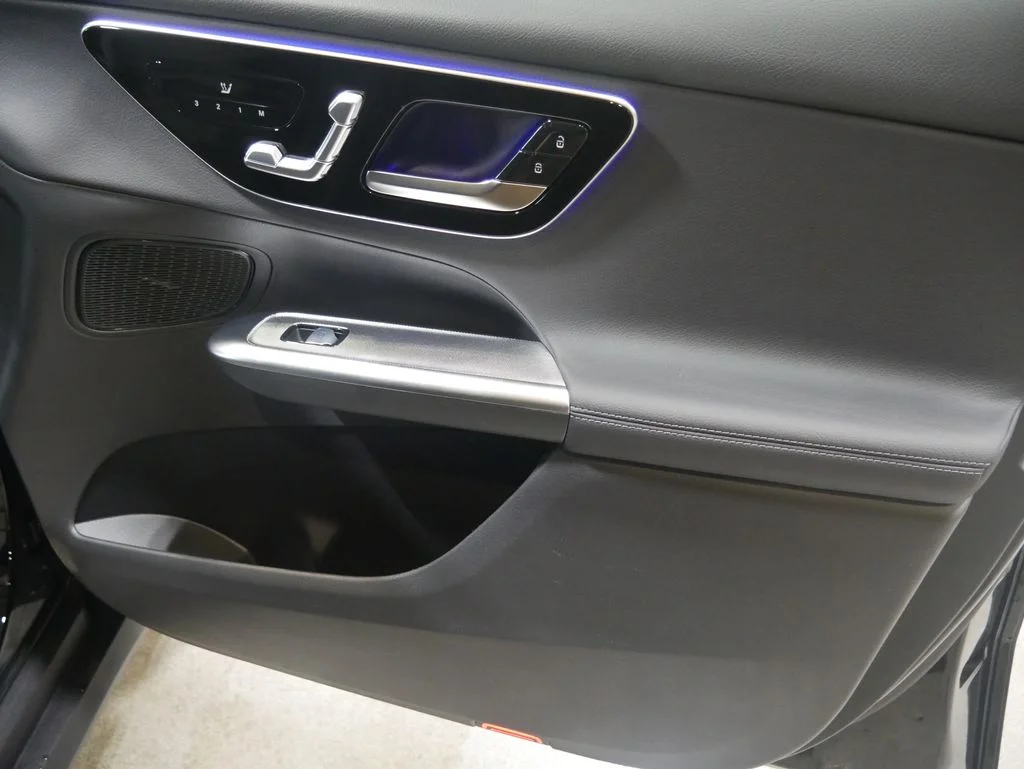 New 2026 Black Mercedes-Benz GLC 300 image 69
