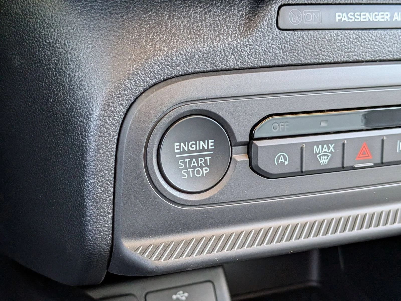 New 2026 Azure Gray Metallic Tri-Coat Ford Badlands® image 17