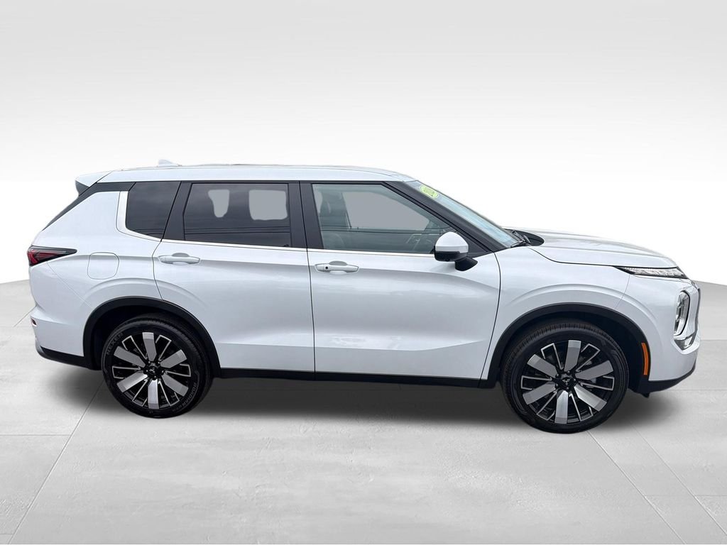 New 2026 White Mitsubishi SE 1.5T 2WD image 6