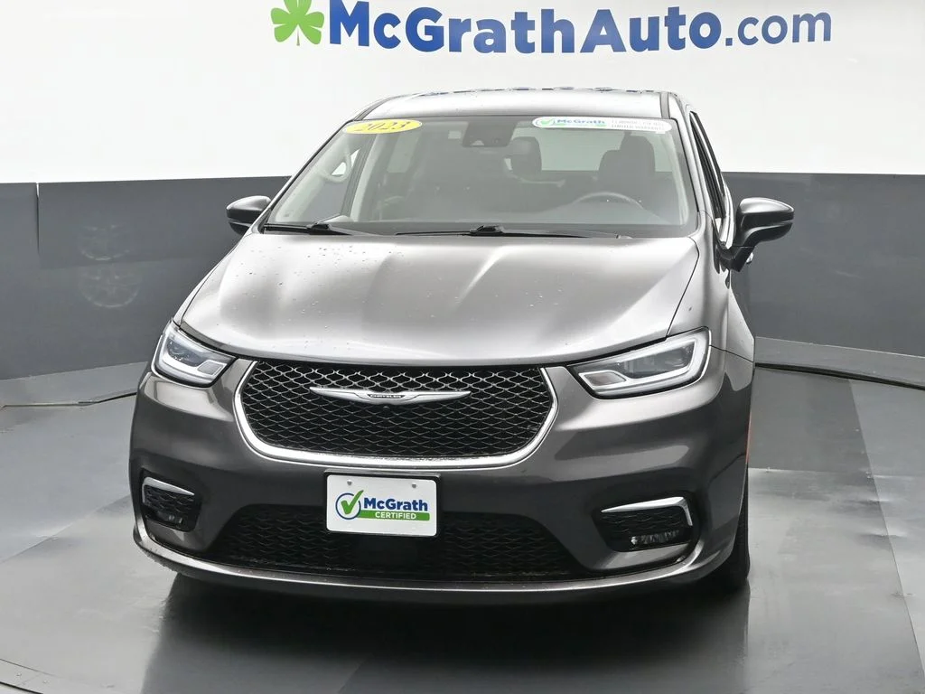 Certified Used 2023 Gray Chrysler Touring L image 6
