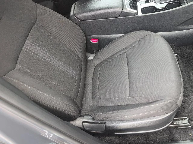 Used 2025 Gray Hyundai SEL image 9