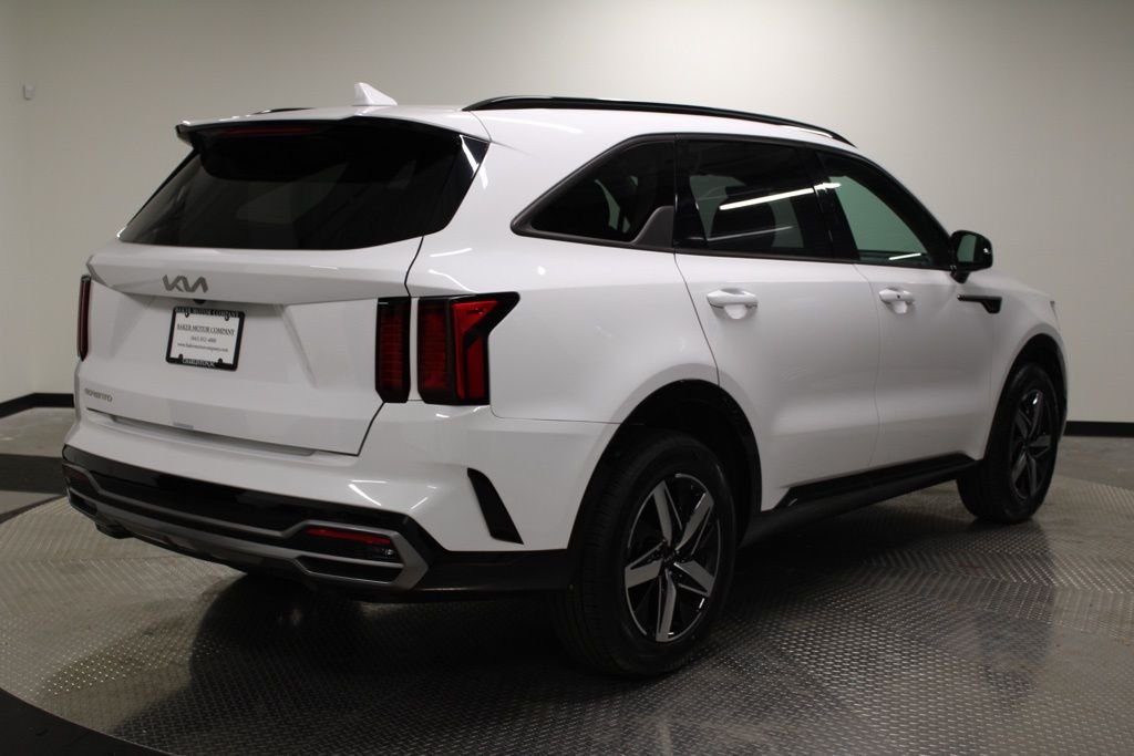 2023 Kia Sorento S - Photo 7