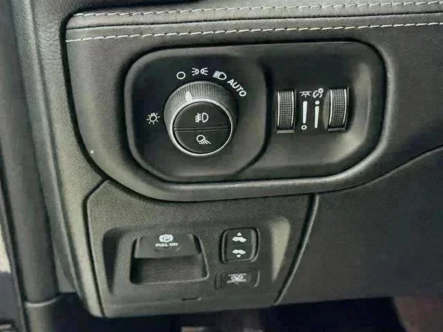 2026 RAM 1500 Limited - Photo 10