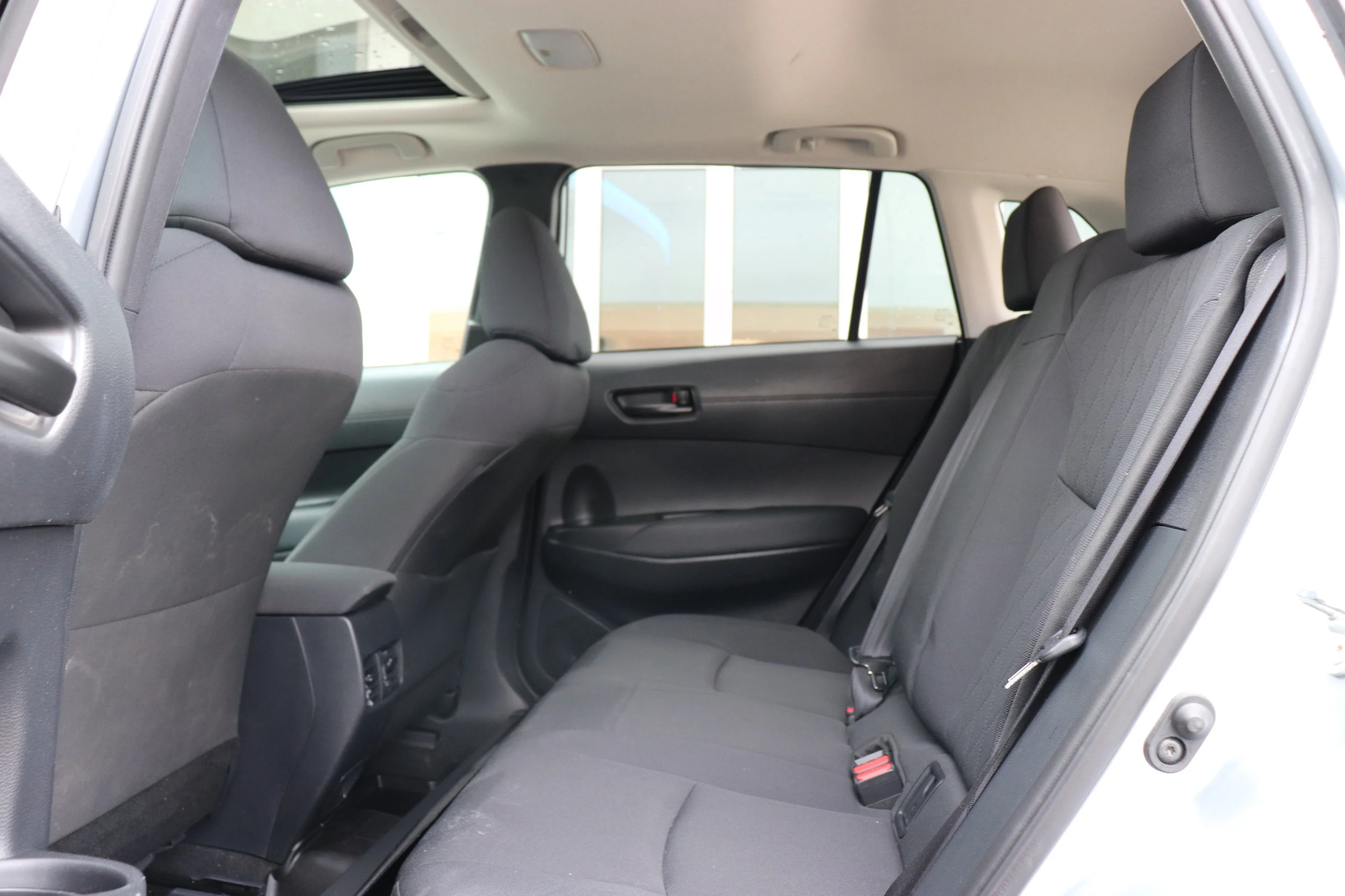Used 2022 Silver Toyota LE image 13