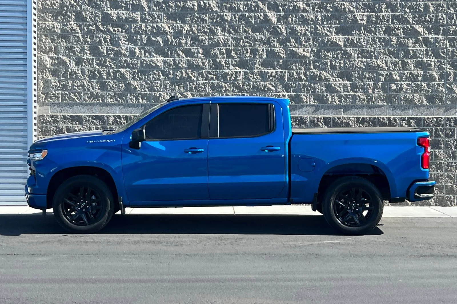 Used 2022 Glacier Blue Metallic Chevrolet RST image 6