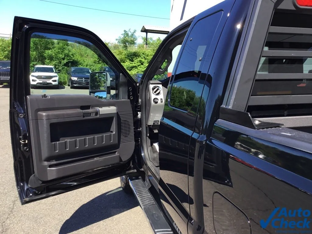 Used 2016 Black Ford Lariat image 25