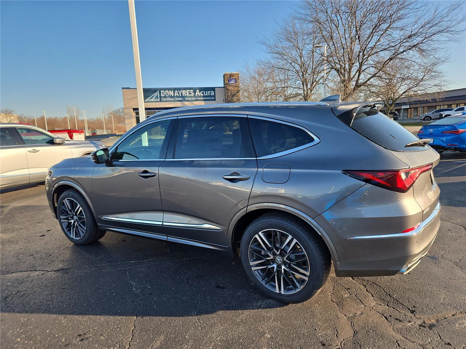 New 2026 Liquid Carbon Metallic Acura SH-AWD w/Advance image 25
