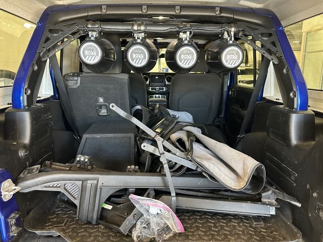 Used 2018 Blue Jeep Unlimited Sport S image 17