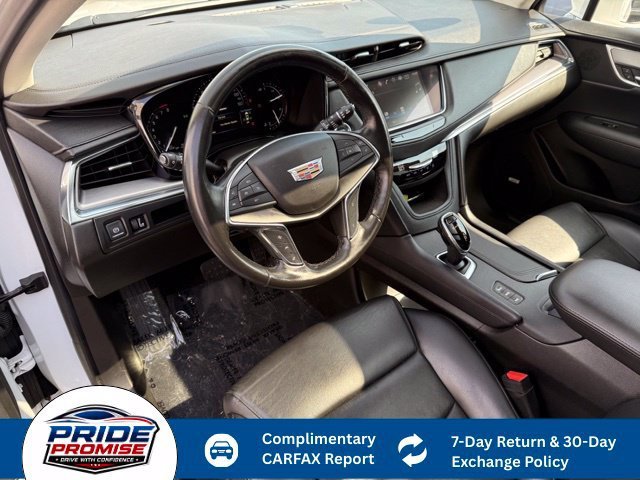 Used 2019 CRYSTAL WHITE TRICOAT Cadillac Luxury AWD image 30