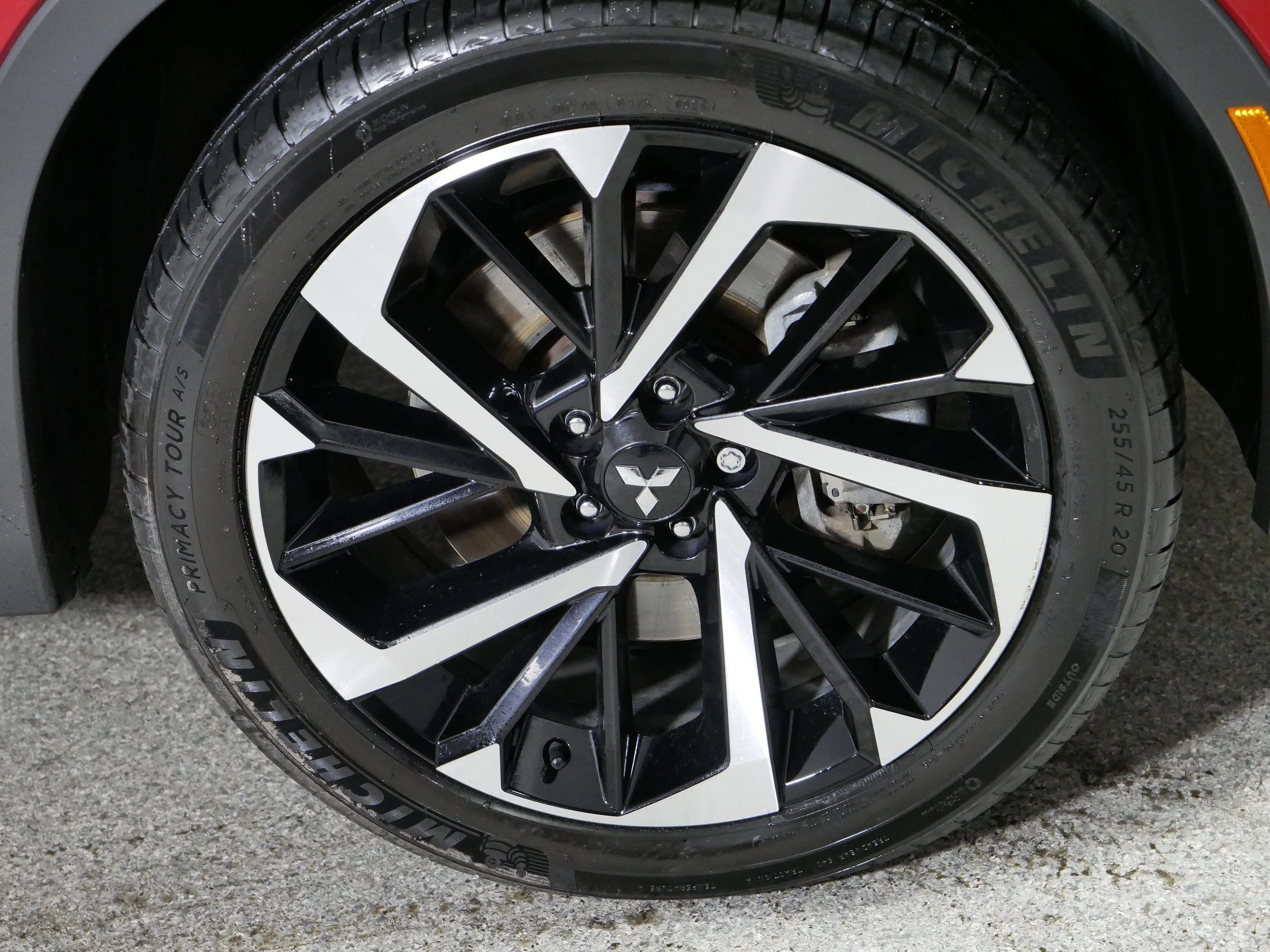 Used 2022 Red Diamond Mitsubishi SE image 15